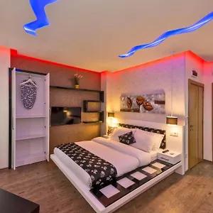 *** Apart Otel Taxim Trend Türkiye